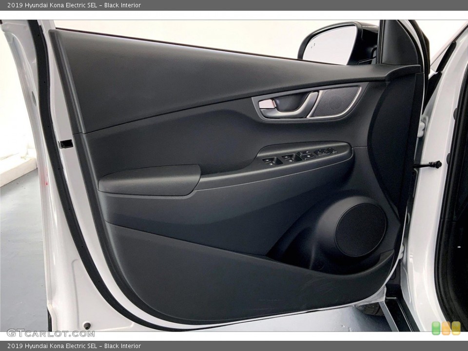 Black Interior Door Panel for the 2019 Hyundai Kona Electric SEL #146055039