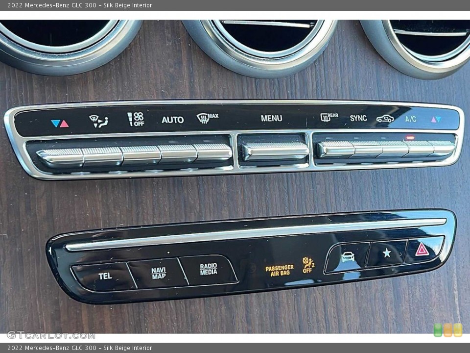 Silk Beige Interior Controls for the 2022 Mercedes-Benz GLC 300 #146056708