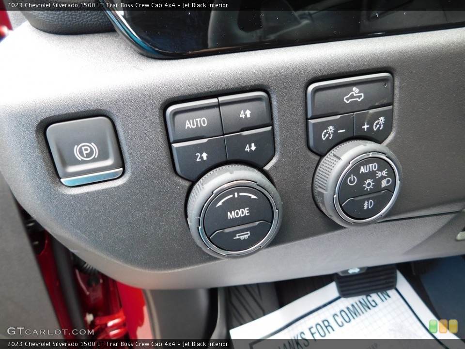 Jet Black Interior Controls for the 2023 Chevrolet Silverado 1500 LT Trail Boss Crew Cab 4x4 #146062499