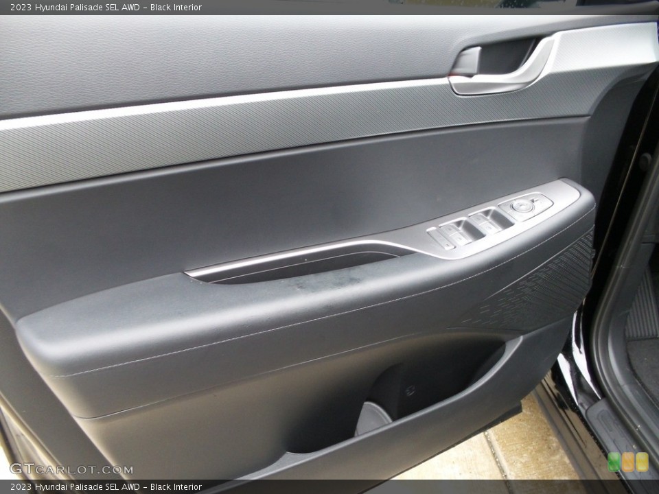 Black Interior Door Panel for the 2023 Hyundai Palisade SEL AWD #146065001