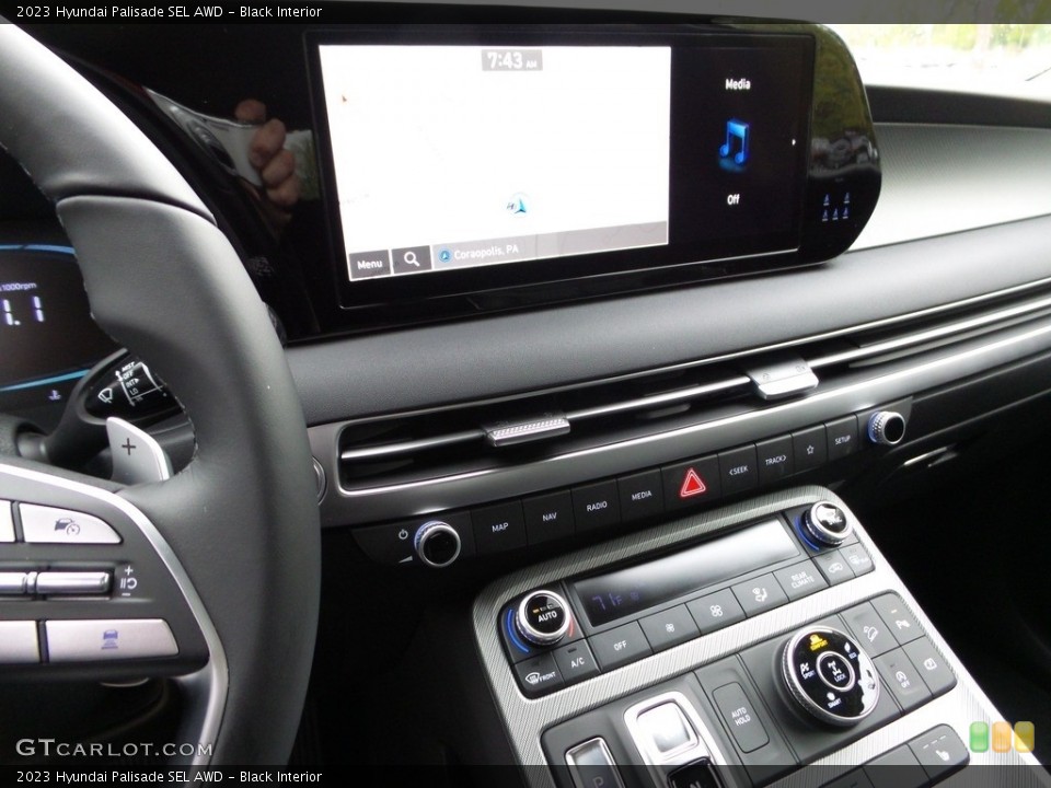 Black Interior Controls for the 2023 Hyundai Palisade SEL AWD #146065043