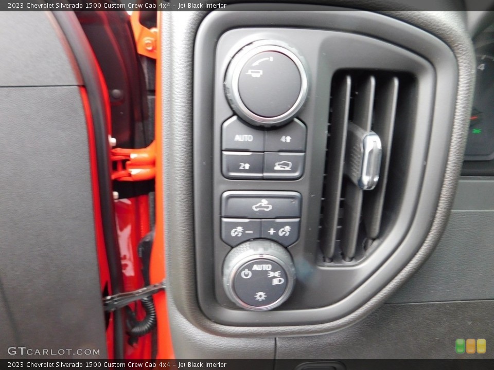 Jet Black Interior Controls for the 2023 Chevrolet Silverado 1500 Custom Crew Cab 4x4 #146067032