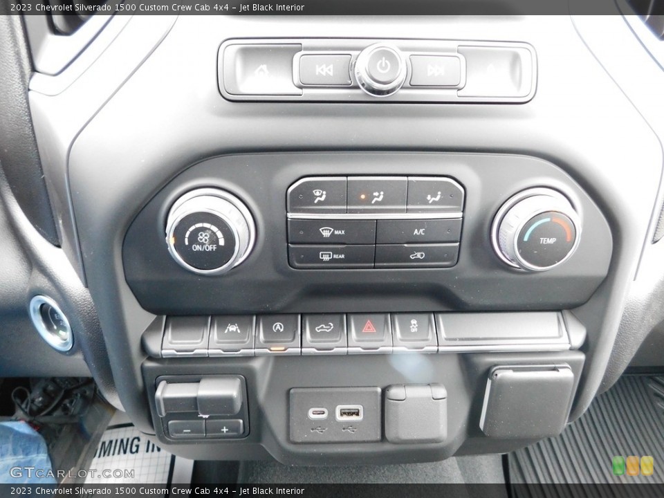 Jet Black Interior Controls for the 2023 Chevrolet Silverado 1500 Custom Crew Cab 4x4 #146067176