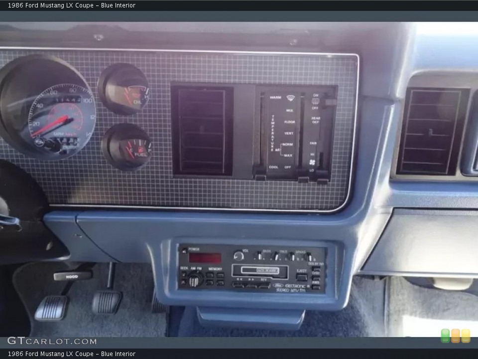 Blue Interior Controls for the 1986 Ford Mustang LX Coupe #146075910
