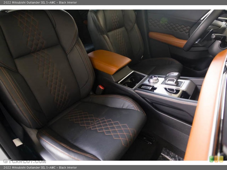 Black 2022 Mitsubishi Outlander Interiors