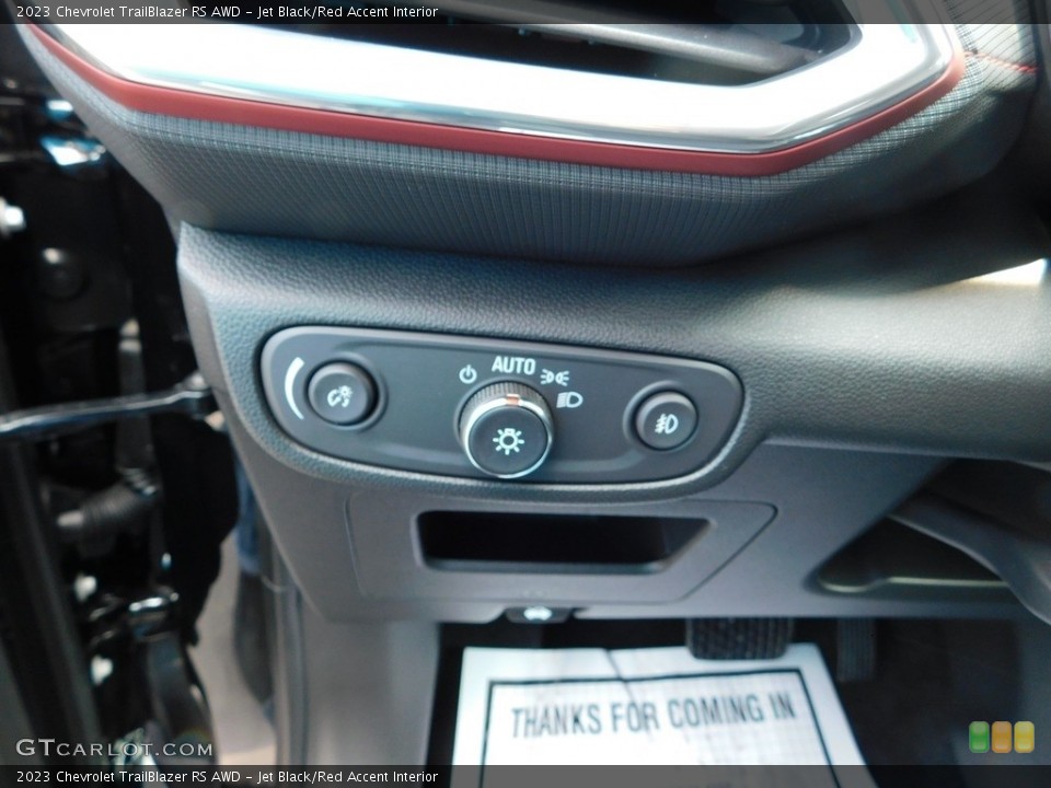 Jet Black/Red Accent Interior Controls for the 2023 Chevrolet TrailBlazer RS AWD #146097561
