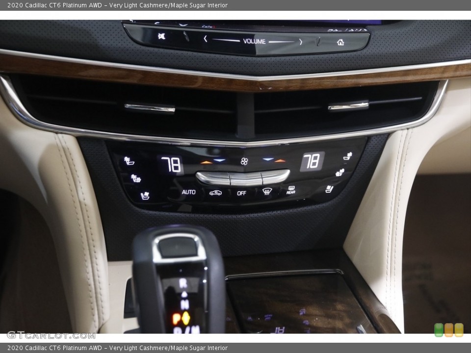 Very Light Cashmere/Maple Sugar Interior Controls for the 2020 Cadillac CT6 Platinum AWD #146100567