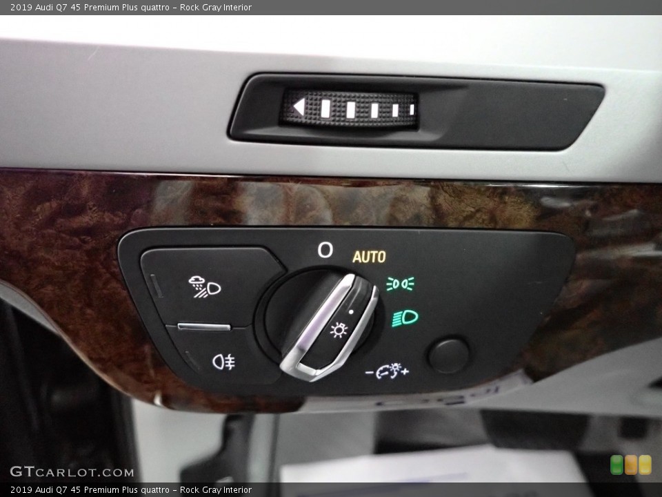Rock Gray Interior Controls for the 2019 Audi Q7 45 Premium Plus quattro #146101147