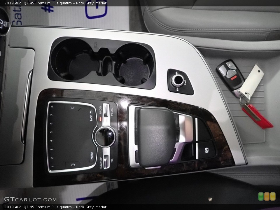 Rock Gray Interior Controls for the 2019 Audi Q7 45 Premium Plus quattro #146101243