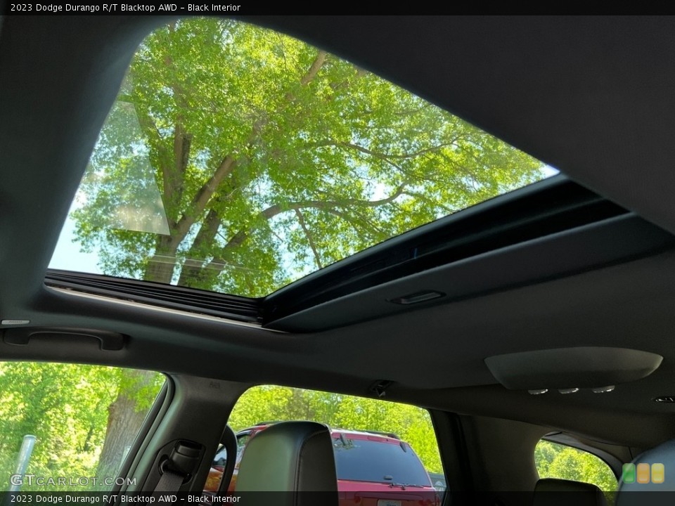 Black Interior Sunroof for the 2023 Dodge Durango R/T Blacktop AWD #146104669