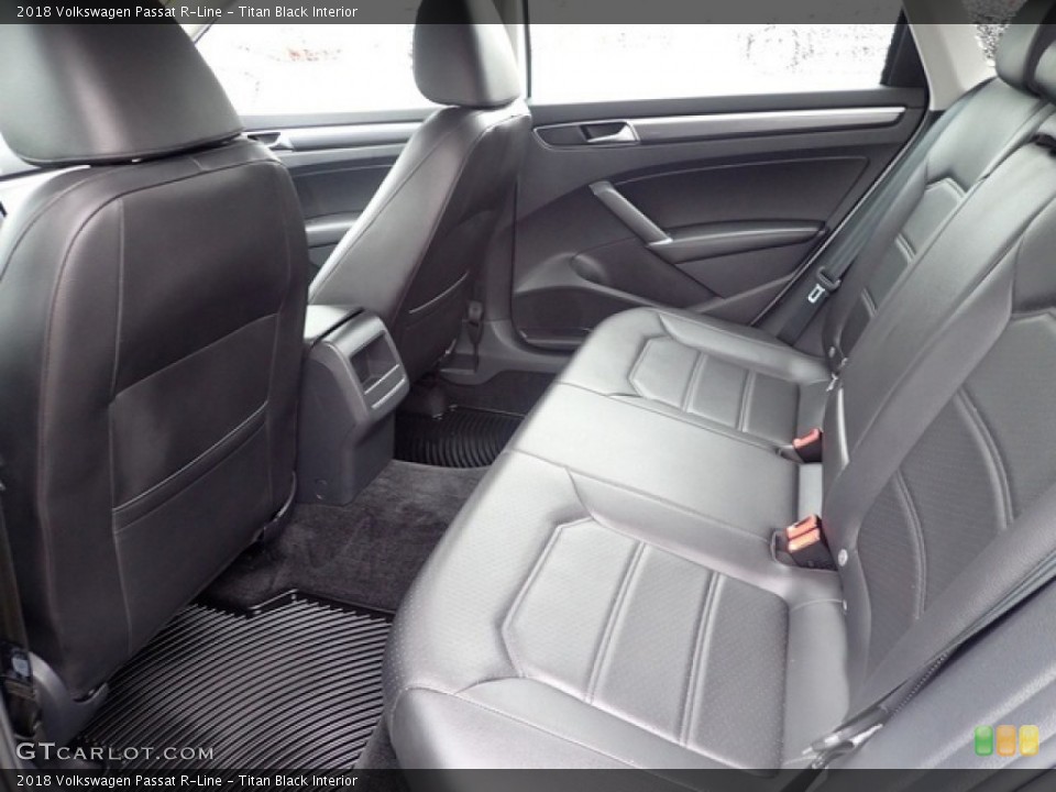 Titan Black Interior Rear Seat for the 2018 Volkswagen Passat R-Line #146105899