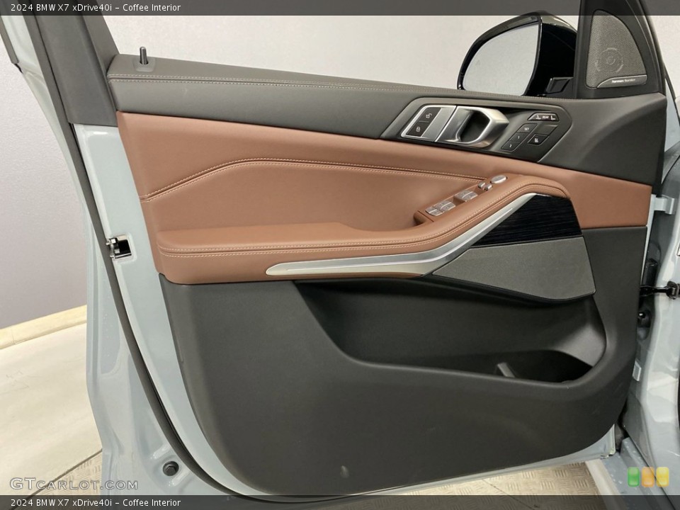Coffee Interior Door Panel for the 2024 BMW X7 xDrive40i #146106718