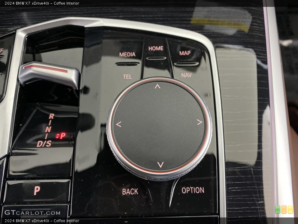 Coffee Interior Controls for the 2024 BMW X7 xDrive40i #146106805