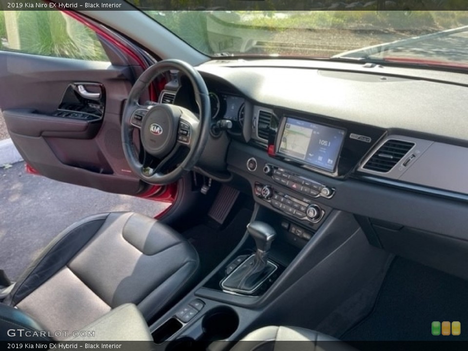 Black Interior Photo for the 2019 Kia Niro EX Hybrid #146112990