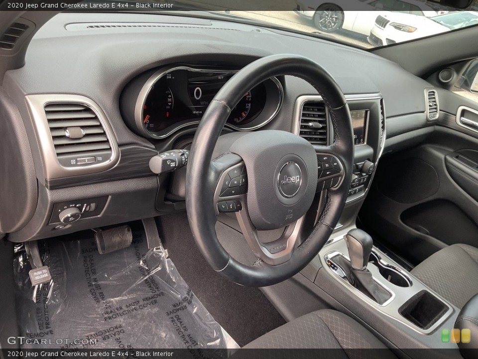 Black Interior Dashboard for the 2020 Jeep Grand Cherokee Laredo E 4x4 #146116874