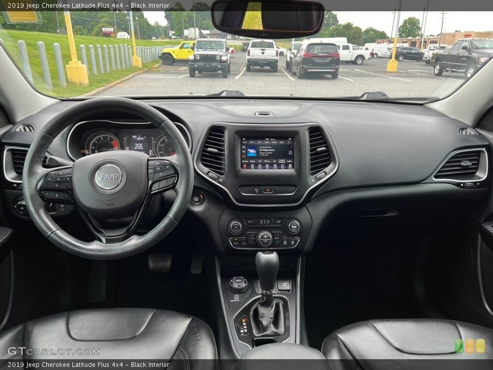 Black Interior Dashboard for the 2019 Jeep Cherokee Latitude Plus 4x4 #146122802
