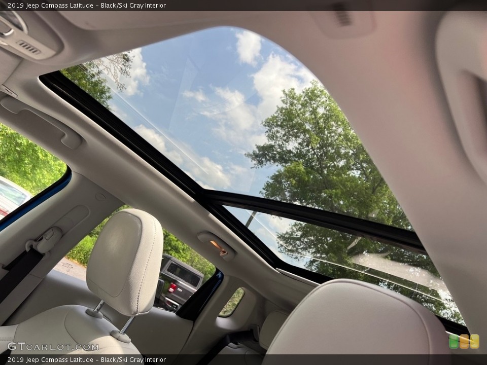 Black/Ski Gray Interior Sunroof for the 2019 Jeep Compass Latitude #146123879