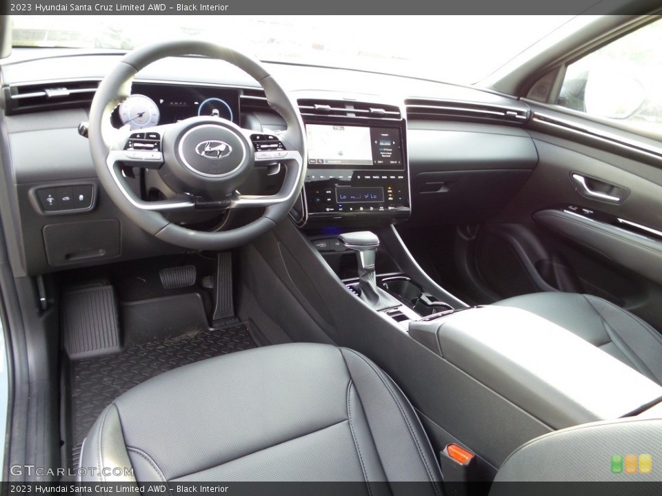 Black Interior Photo for the 2023 Hyundai Santa Cruz Limited AWD #146127005