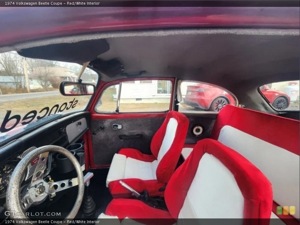 Red/White Interior Photo for the 1974 Volkswagen Beetle Coupe #146127143