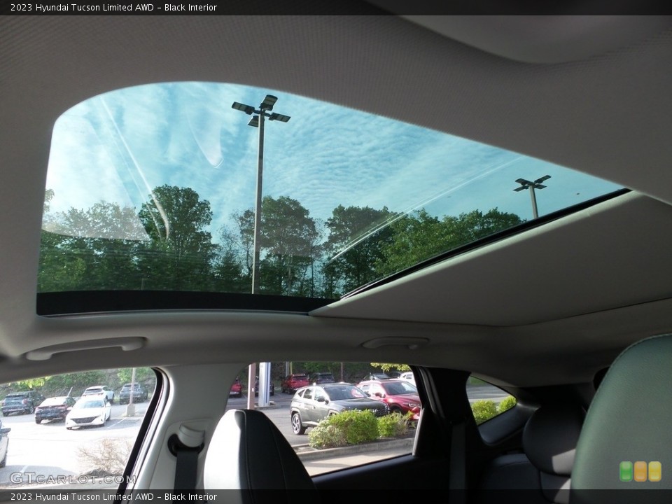 Black Interior Sunroof for the 2023 Hyundai Tucson Limited AWD #146128157
