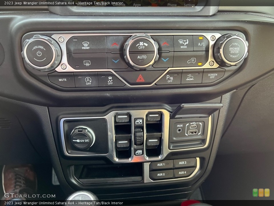 Heritage Tan/Black Interior Controls for the 2023 Jeep Wrangler Unlimited Sahara 4x4 #146130106