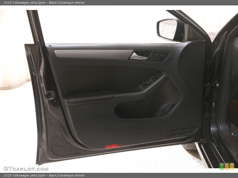 Black/Ceramique Interior Door Panel for the 2016 Volkswagen Jetta Sport #146134597