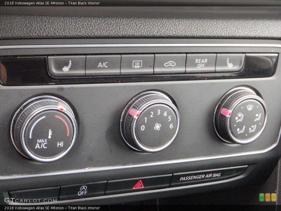 Titan Black Interior Controls for the 2018 Volkswagen Atlas SE 4Motion #146137441
