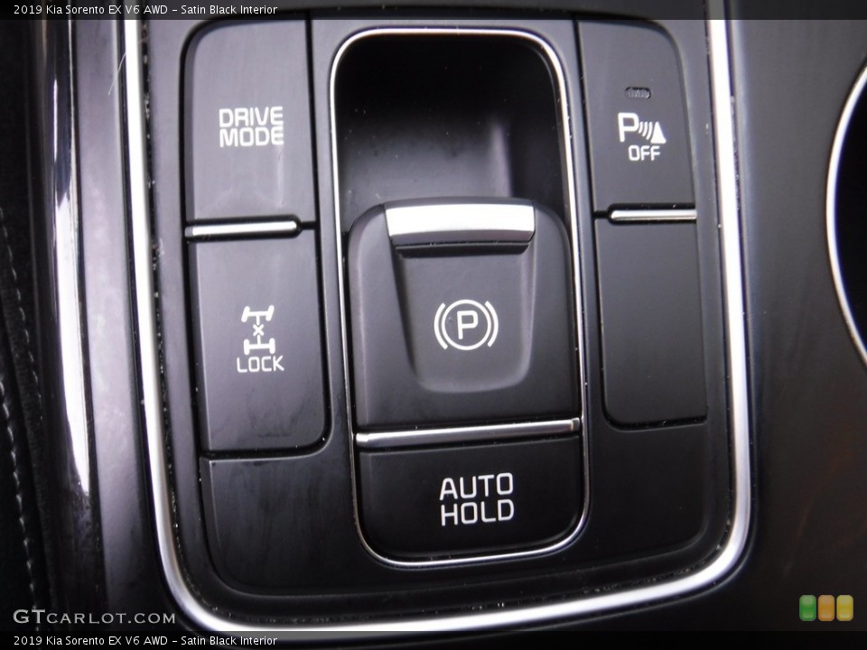 Satin Black Interior Controls for the 2019 Kia Sorento EX V6 AWD #146143435