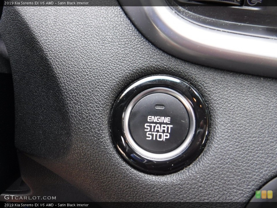 Satin Black Interior Controls for the 2019 Kia Sorento EX V6 AWD #146143482