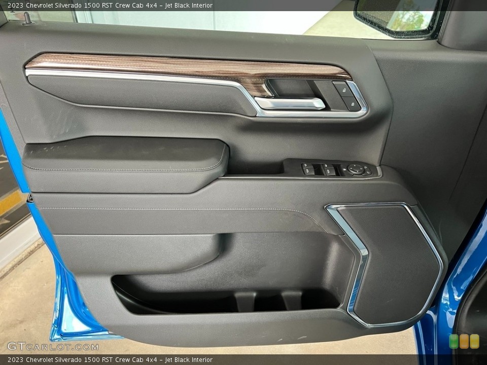 Jet Black Interior Door Panel for the 2023 Chevrolet Silverado 1500 RST Crew Cab 4x4 #146146366