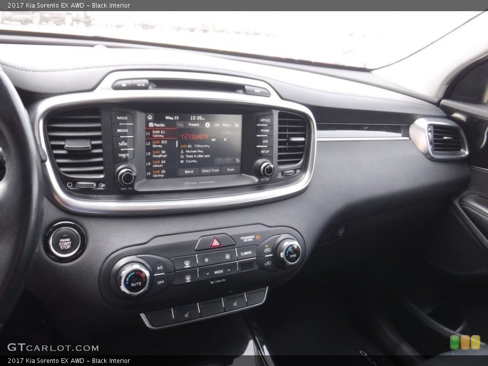 Black Interior Dashboard for the 2017 Kia Sorento EX AWD #146147172