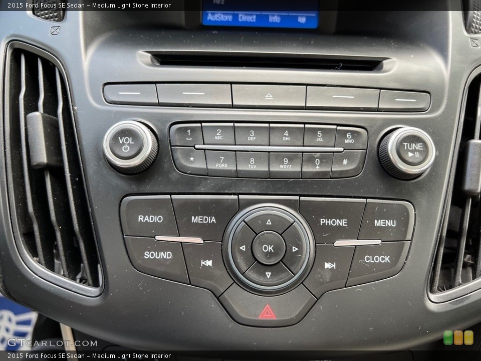 Medium Light Stone Interior Controls for the 2015 Ford Focus SE Sedan #146148755