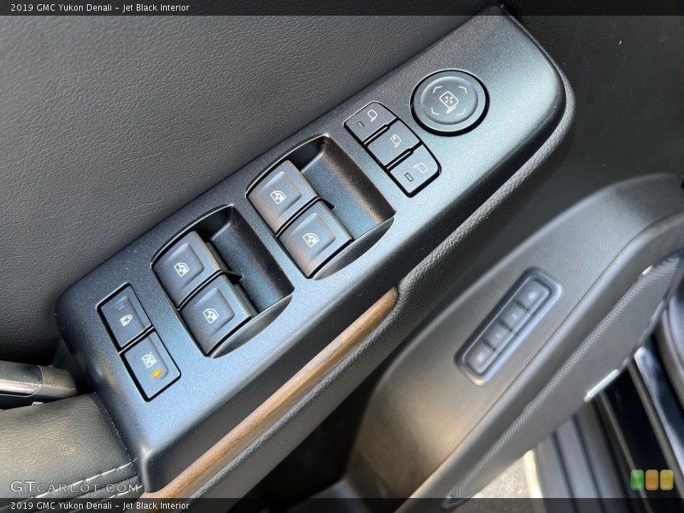 Jet Black Interior Controls for the 2019 GMC Yukon Denali #146149959