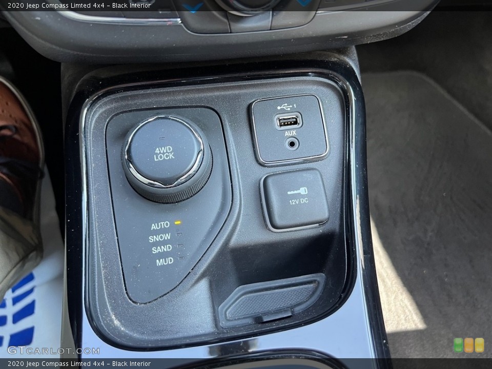 Black Interior Controls for the 2020 Jeep Compass Limted 4x4 #146151135