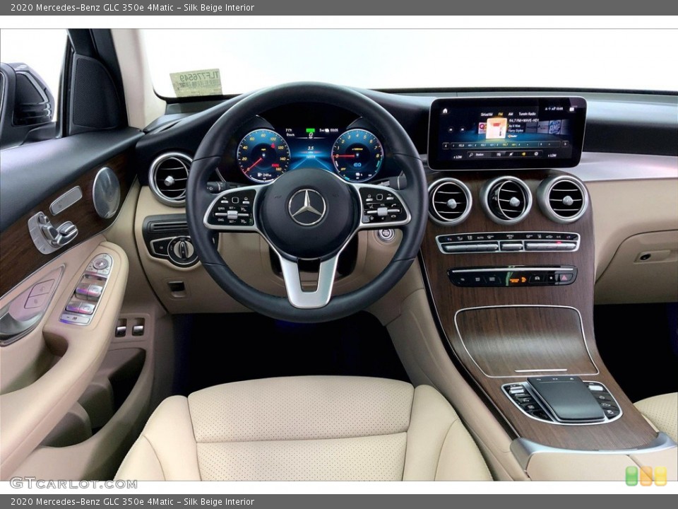 Silk Beige Interior Dashboard for the 2020 Mercedes-Benz GLC 350e 4Matic #146152014