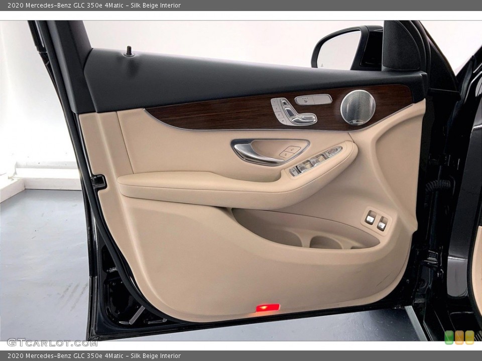 Silk Beige Interior Door Panel for the 2020 Mercedes-Benz GLC 350e 4Matic #146152630