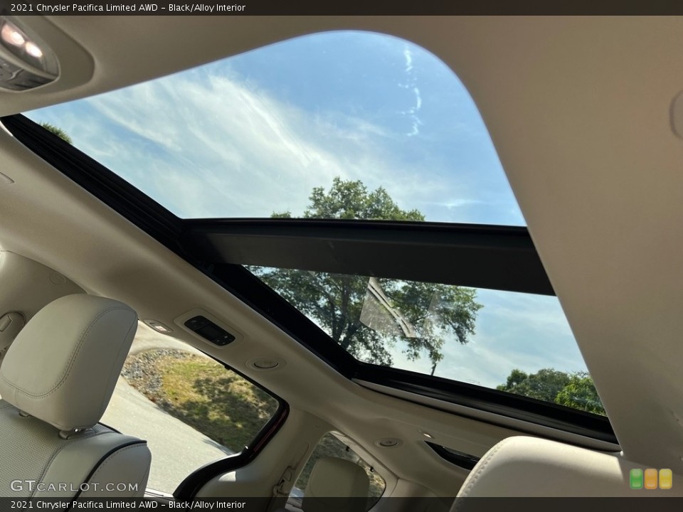 Black/Alloy Interior Sunroof for the 2021 Chrysler Pacifica Limited AWD #146152803