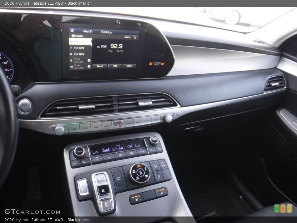 Black Interior Dashboard for the 2020 Hyundai Palisade SEL AWD #146156068