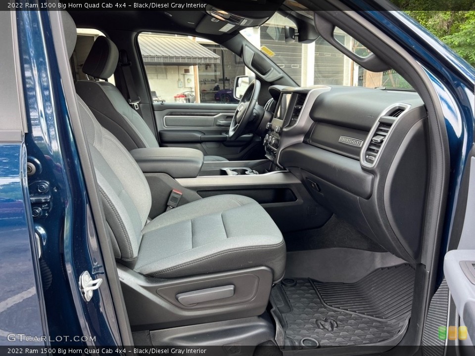 Black/Diesel Gray 2022 Ram 1500 Interiors