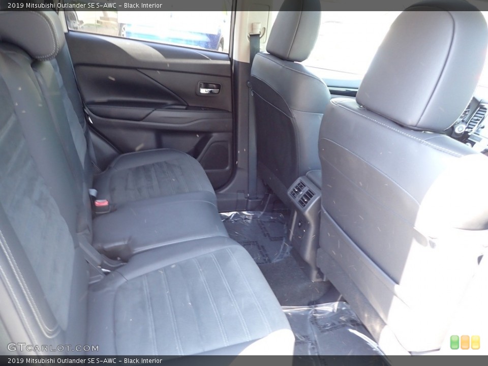 Black Interior Rear Seat for the 2019 Mitsubishi Outlander SE S-AWC #146161842