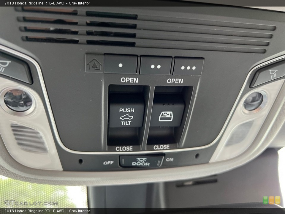 Gray Interior Controls for the 2018 Honda Ridgeline RTL-E AWD #146162709