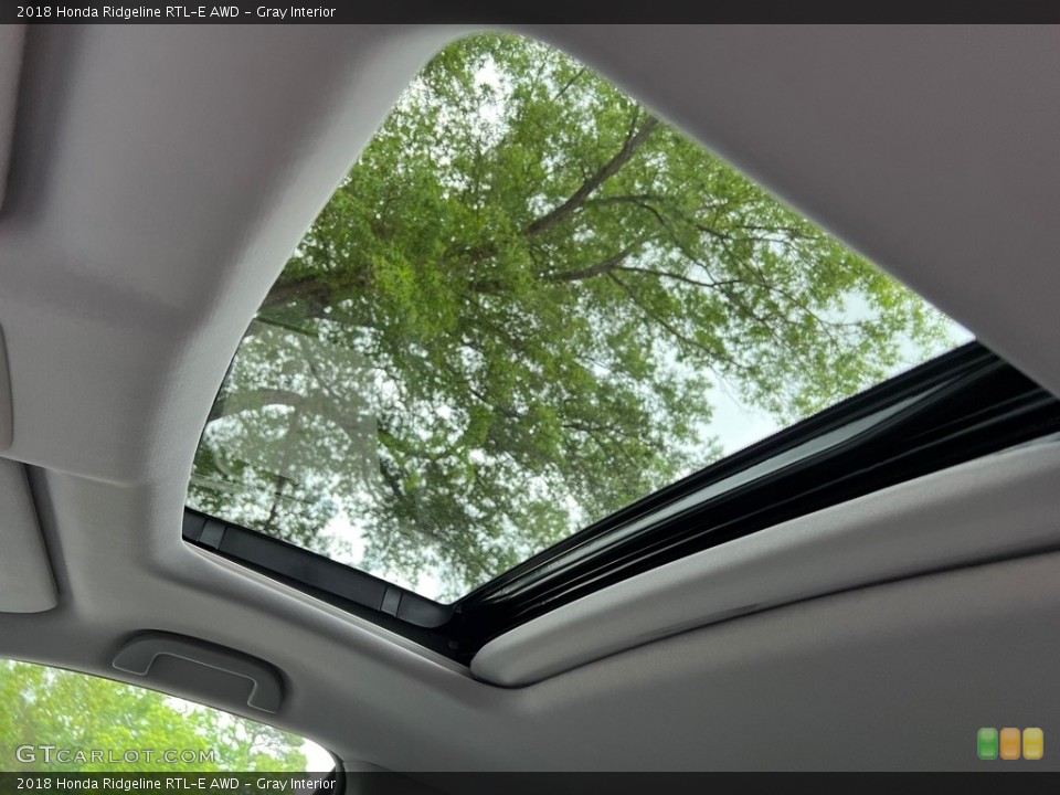 Gray Interior Sunroof for the 2018 Honda Ridgeline RTL-E AWD #146162733