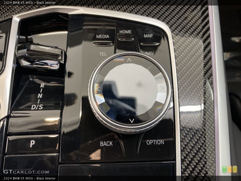 Black Interior Transmission for the 2024 BMW X5 M60i #146163528