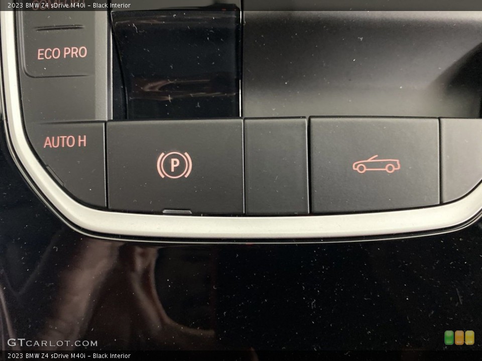 Black Interior Controls for the 2023 BMW Z4 sDrive M40i #146164371