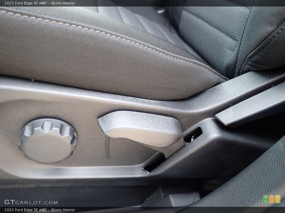 Ebony Interior Front Seat for the 2023 Ford Edge SE AWD #146165061