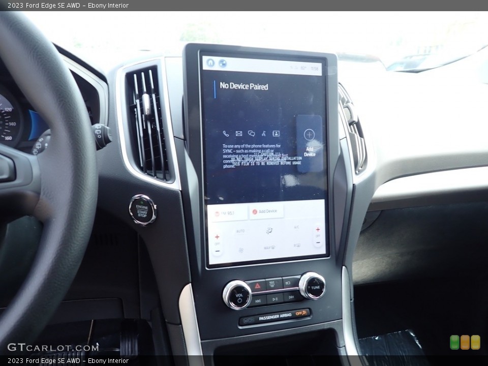 Ebony Interior Controls for the 2023 Ford Edge SE AWD #146165106