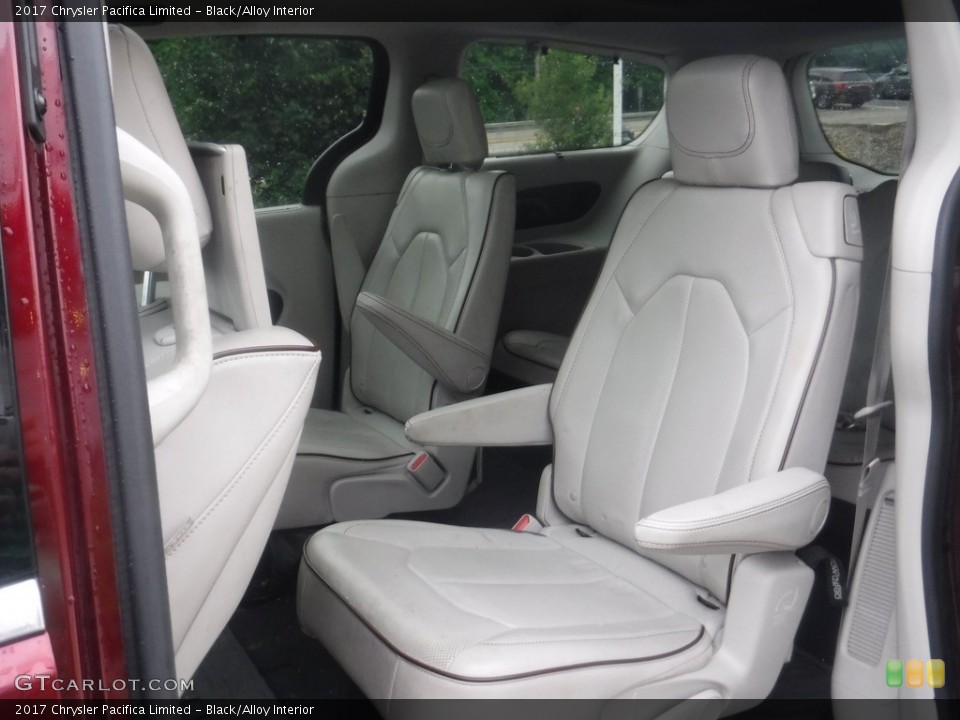 Black/Alloy Interior Rear Seat for the 2017 Chrysler Pacifica Limited #146165403