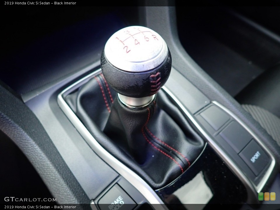 Black Interior Transmission for the 2019 Honda Civic Si Sedan #146169318