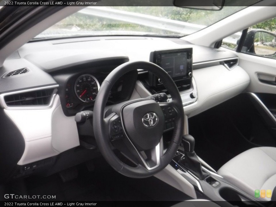 Light Gray Interior Photo for the 2022 Toyota Corolla Cross LE AWD #146175945