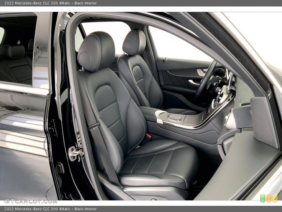 Black Interior Photo for the 2022 Mercedes-Benz GLC 300 4Matic #146180784